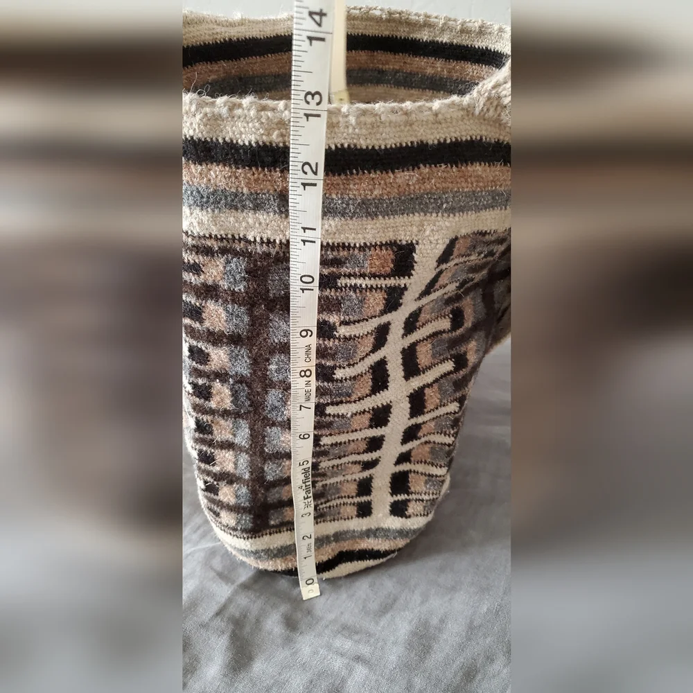 Handwoven Arhuaco Wool Bag With Sacred Geometric Patterns Tan and Brown - Picture 3 of 7